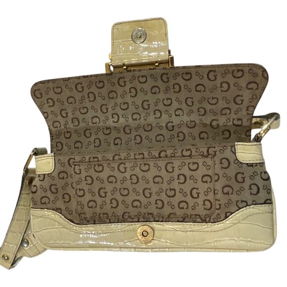 Guess Y2k Vintage handbag, baguette style, slouch bag w/logo - Picture 7 of 9